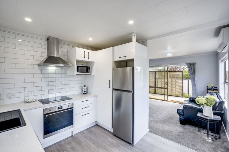 Photo of property in 27 York Avenue, Tamatea, Napier, 4112