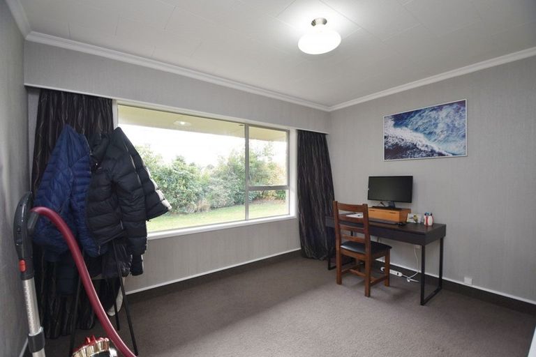 Photo of property in 18 Robert Street, Otatara, Invercargill, 9879