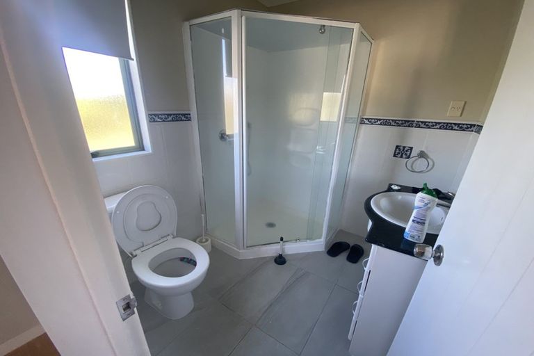 Photo of property in 1 Killybegs Drive, Pinehill, Auckland, 0632