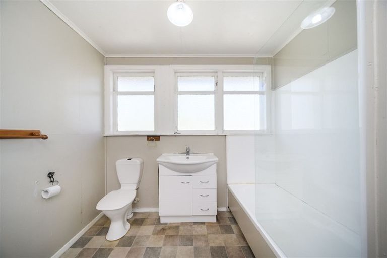 Photo of property in 30 Manawatu Street, Hokowhitu, Palmerston North, 4410