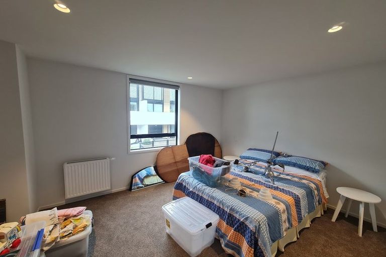 Photo of property in 16 Erica Pabst Way, Island Bay, Wellington, 6023