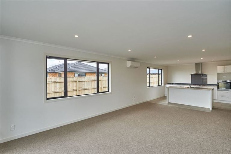 Photo of property in 15 Varsity Heights, Fitzherbert, Palmerston North, 4410
