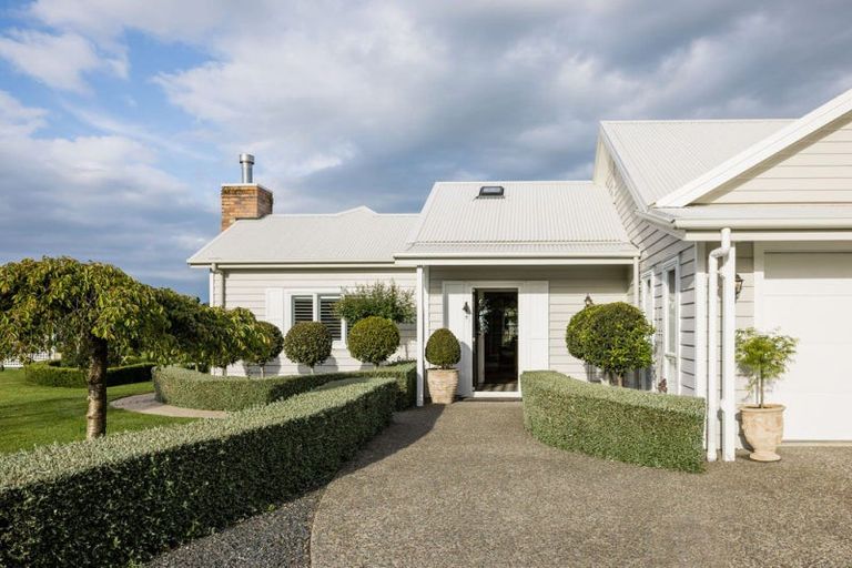 Photo of property in 41 Catra Place, Matangi, Hamilton, 3287