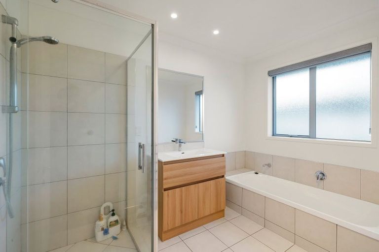 Photo of property in 5 Compton Grove, Huntington, Hamilton, 3210