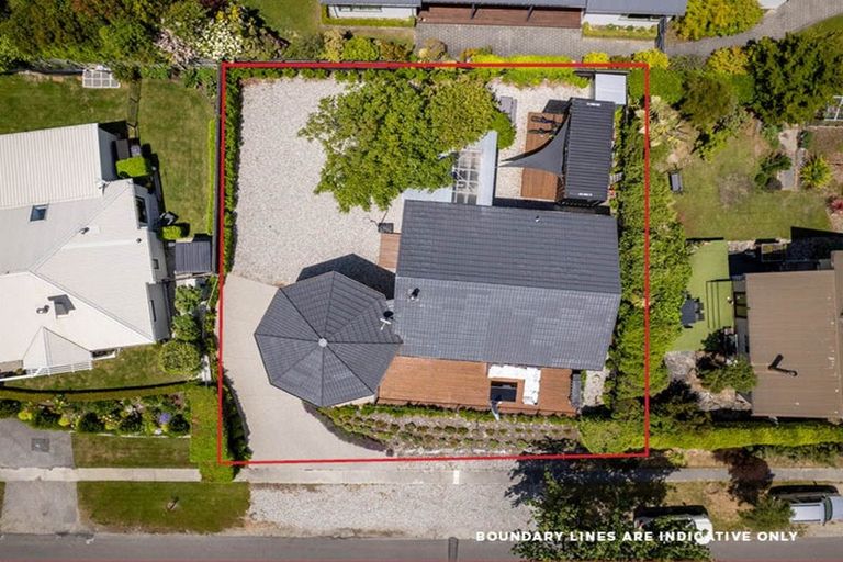 Photo of property in 25 Oregon Drive, Kelvin Heights, Queenstown, 9300