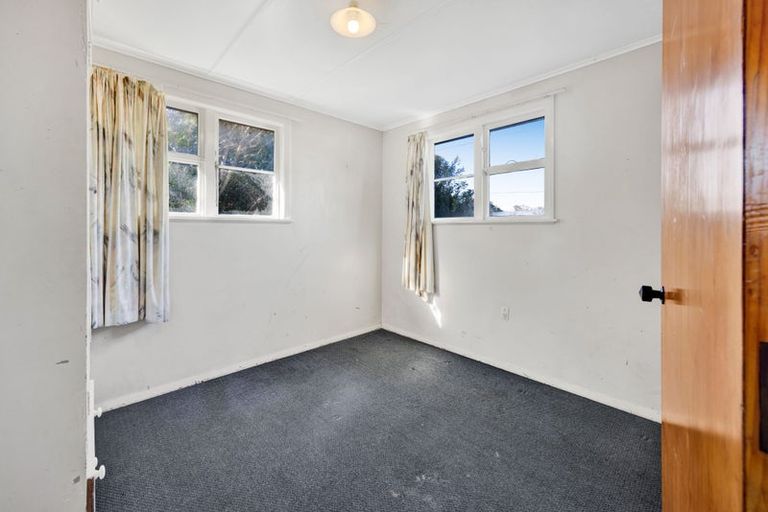 Photo of property in 3 Dixon Avenue, Hawera, 4610
