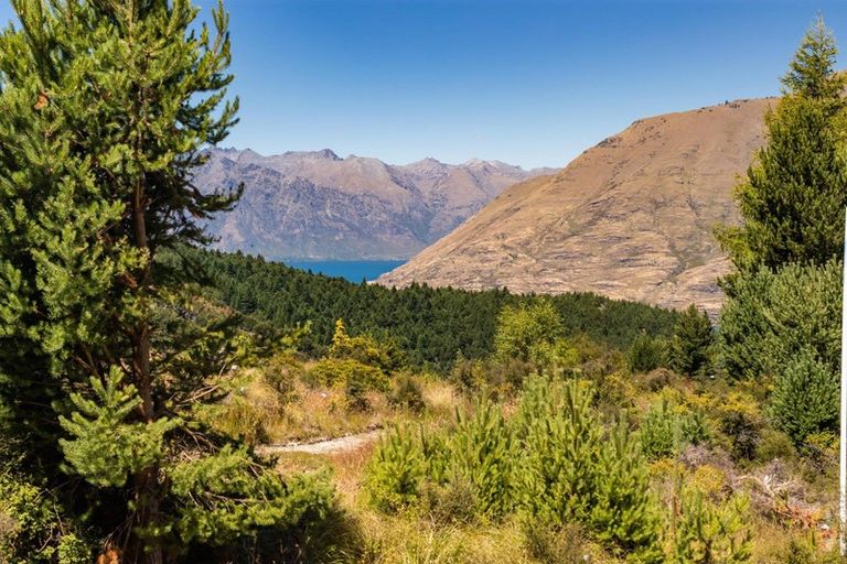 Photo of property in 105 Alpine Retreat Road, Ben Lomond, Queenstown, 9371