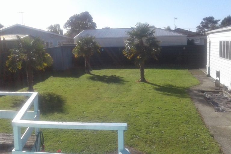 Photo of property in 46 Mako Mako Road, Levin, 5510