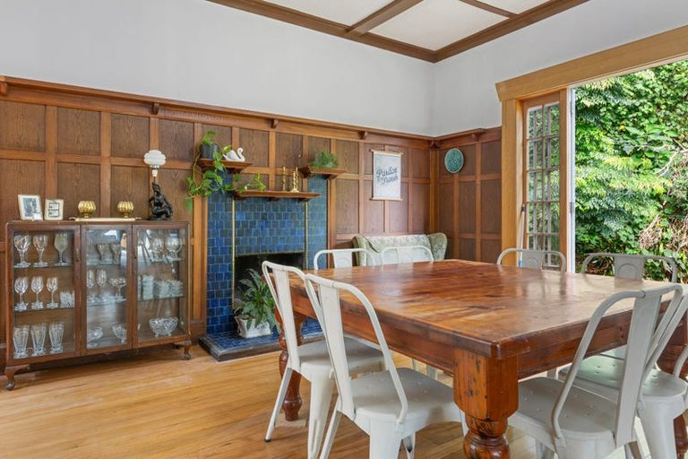 Photo of property in 353 Devon Street West, Lynmouth, New Plymouth, 4310