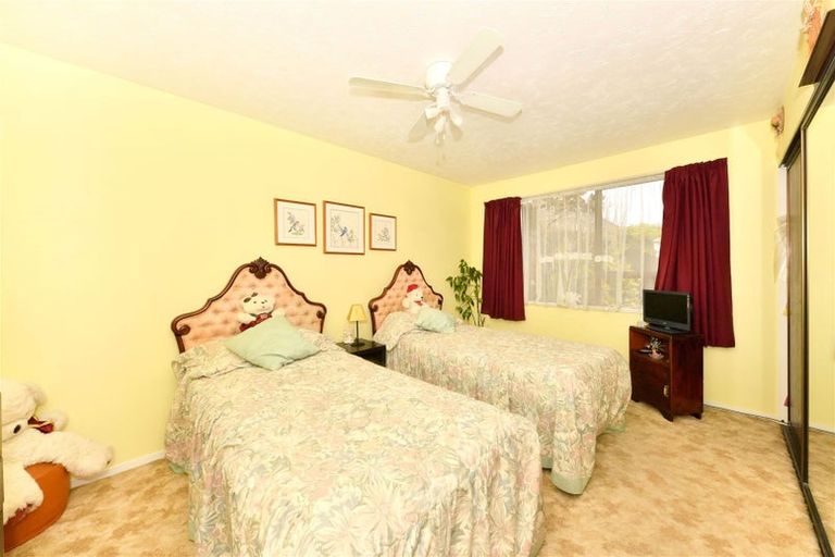 Photo of property in 1/159 Sawyers Arms Road, Northcote, Christchurch, 8052