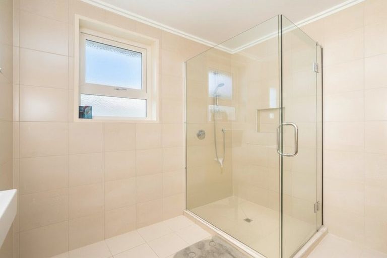 Photo of property in 1 Warwick Street, Balaclava, Dunedin, 9011