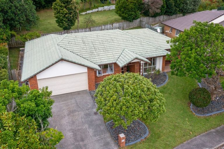 Photo of property in 13 Phoebe Meikle Place, Torbay, Auckland, 0630