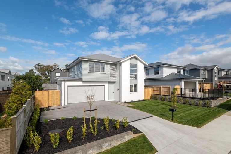 Photo of property in 3 Owen Chapman Drive, Red Beach, 0932