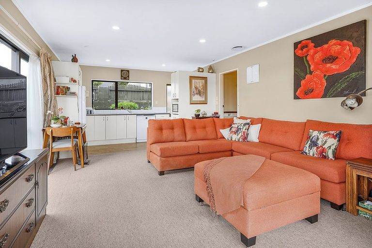 Photo of property in 21 Leyton Place, Nawton, Hamilton, 3200