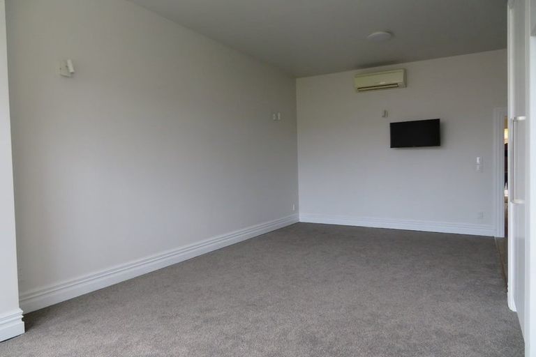 Photo of property in 2 Telford Terrace, Oriental Bay, Wellington, 6011