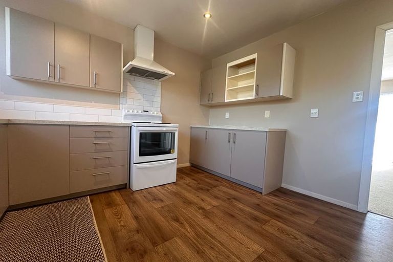 Photo of property in 2/254 Main Road North, Redwood, Christchurch, 8051