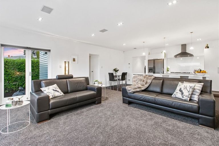 Photo of property in 41 Shackleton Road, Mount Eden, Auckland, 1024