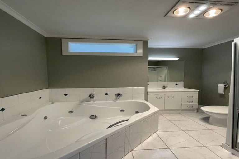 Photo of property in 63e Shady Lane, Welcome Bay, Tauranga, 3175