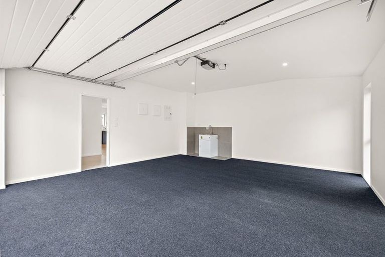 Photo of property in 2 Mara Waina Place, Swanson, Auckland, 0614
