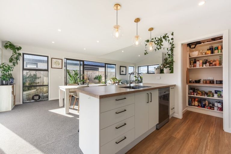 Photo of property in 16 Kuini Place, Motueka, 7120