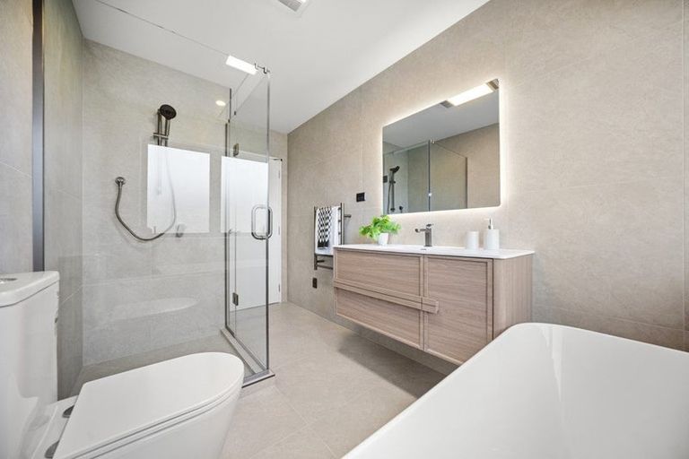 Photo of property in 24 Streamview Way, Long Bay, Auckland, 0630