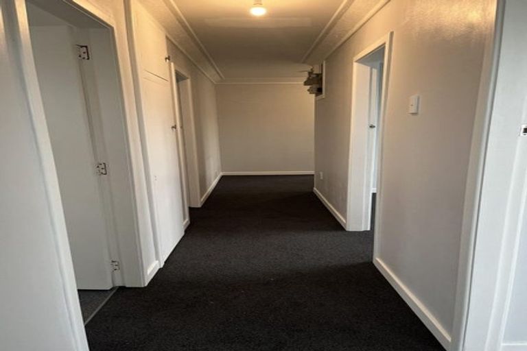 Photo of property in 9 Manapouri Street, Strathern, Invercargill, 9812