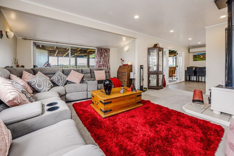 Photo of property in 613 Paparata Road, Bombay, 2675