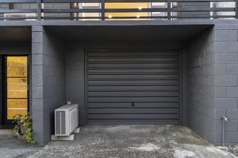 Photo of property in 1/420 Beach Road, Mairangi Bay, Auckland, 0630