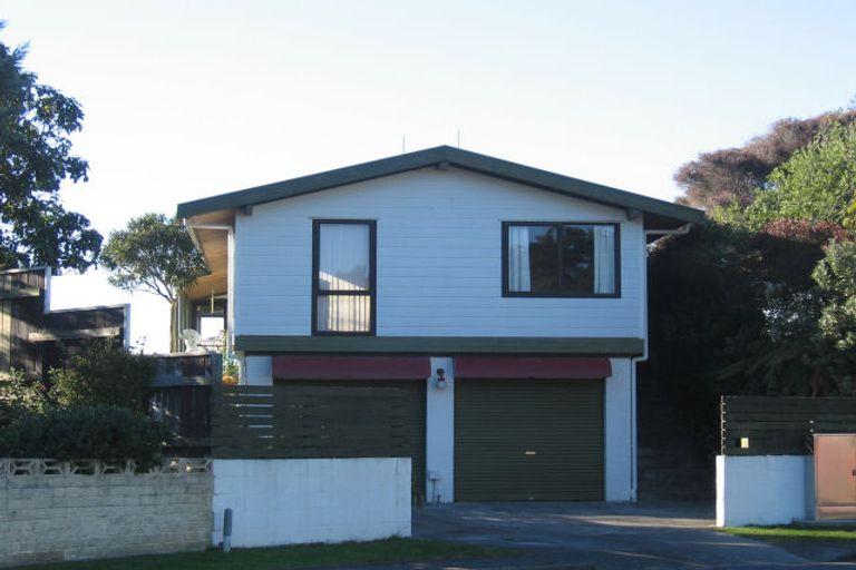 Photo of property in 10 O'rourke Place, Otaki Beach, Otaki, 5512