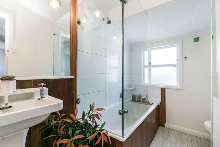 Photo of property in 11 Asquith Terrace, Brooklyn, Wellington, 6021