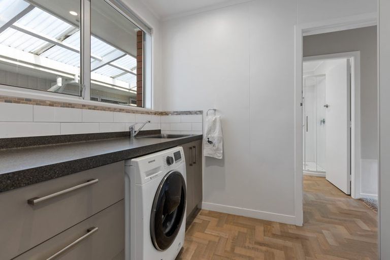 Photo of property in 318 Mountain Road, Lepperton, New Plymouth, 4373