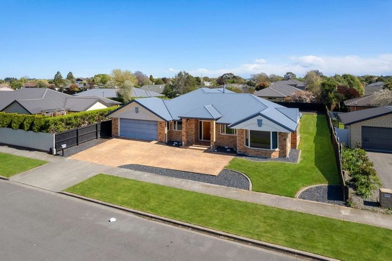 Photo of property in 2 Pascoe Drive, Woodend, 7610