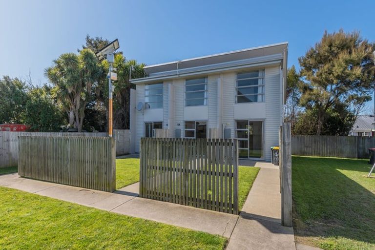 Photo of property in 2/20 Leyden Street, Phillipstown, Christchurch, 8011
