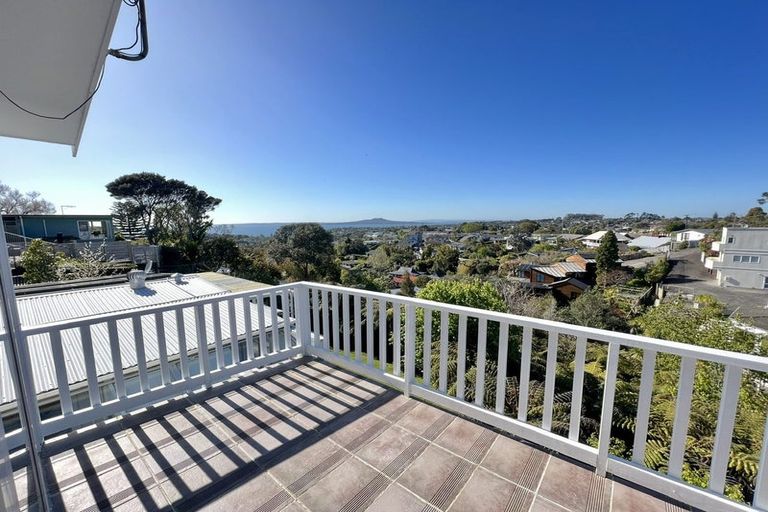 Photo of property in 2/112 Sunrise Avenue, Mairangi Bay, Auckland, 0630