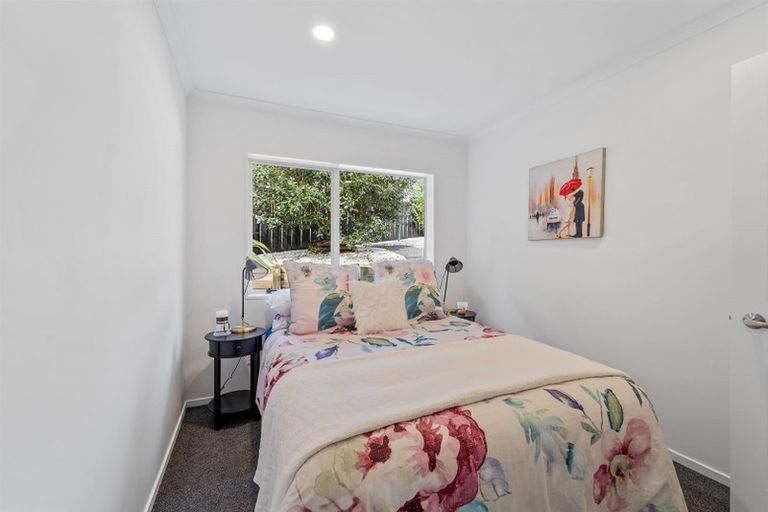 Photo of property in 1 Phoebe Meikle Place, Torbay, Auckland, 0630