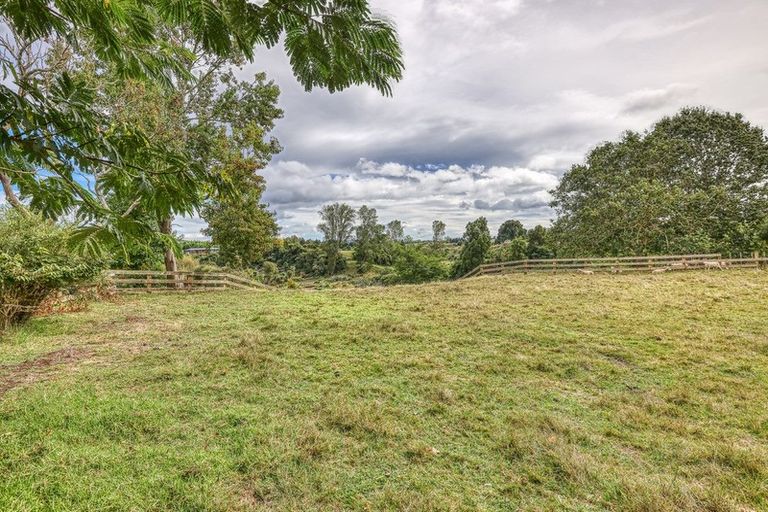 Photo of property in 529 Kane Street, Pirongia, 3802