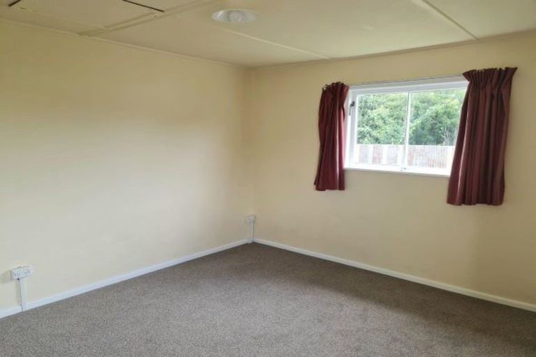 Photo of property in 12a Hokio Beach Road, Levin, 5510