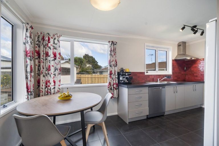 Photo of property in 10 Mansell Crescent, Bulls, 4818
