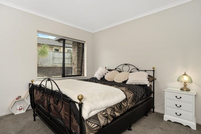 Photo of property in 21 Hawk Place, Welcome Bay, Tauranga, 3112