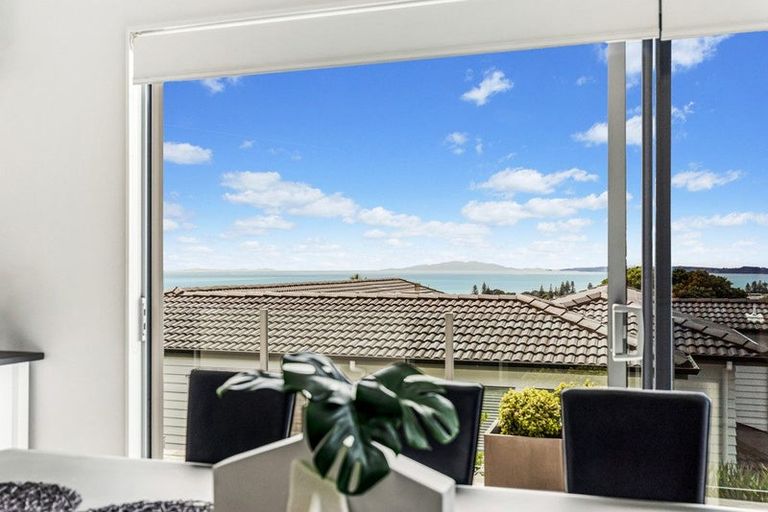 Photo of property in 32 Manhattan Rise, Orewa, 0931