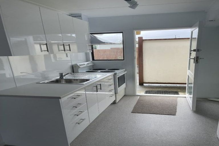 Photo of property in 72 Hokio Beach Road, Levin, 5510