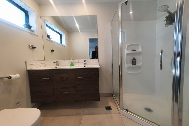 Photo of property in 469 Hobsonville Road, Hobsonville, Auckland, 0616