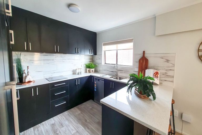 Photo of property in 1/87 Cook Street, Howick, Auckland, 2014