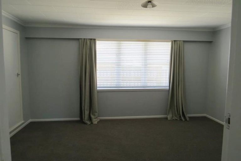 Photo of property in 19 Huatoki Street, Vogeltown, New Plymouth, 4310