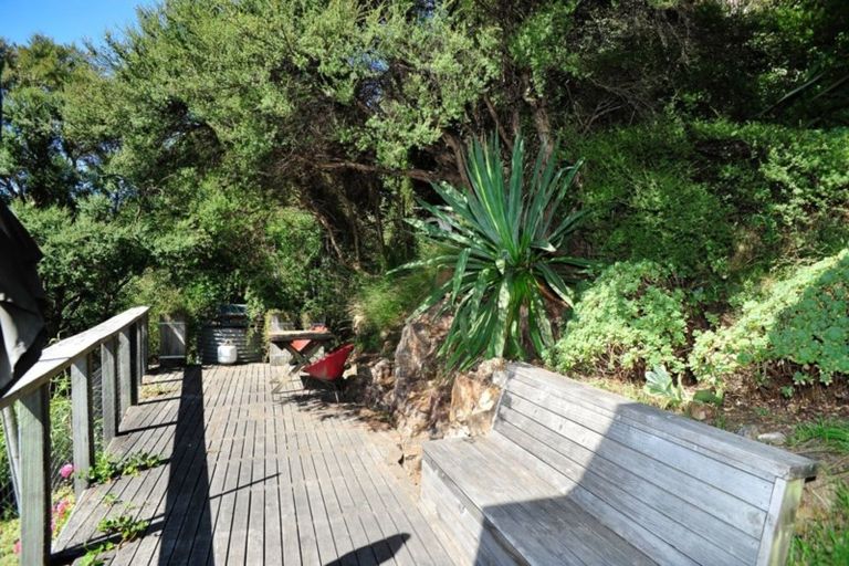 Photo of property in 46 Bayview Road, Charteris Bay, Lyttelton, 8971