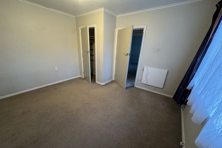 Photo of property in 90 Broderick Road, Johnsonville, Wellington, 6037