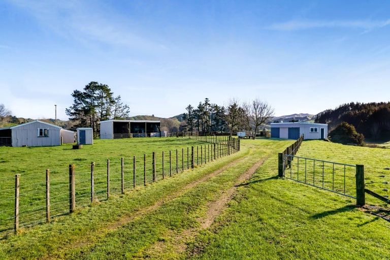 Photo of property in 2625 Ohura Road, Strathmore, Stratford, 4392