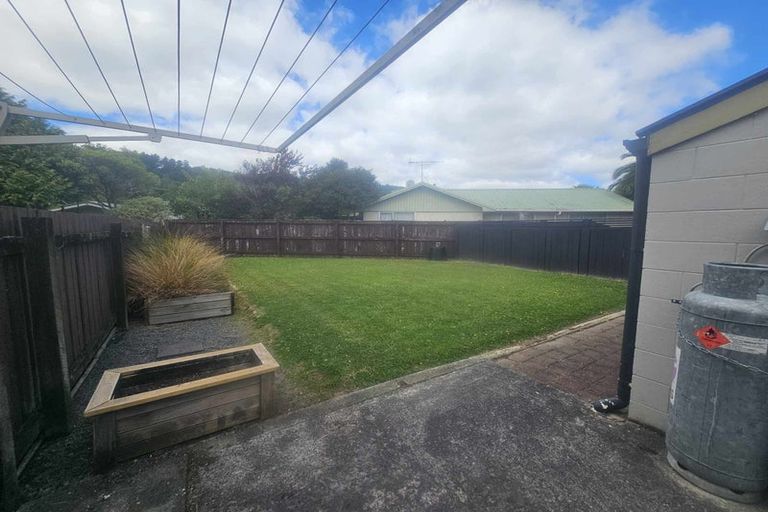 Photo of property in 5a Tapestry Grove, Silverstream, Upper Hutt, 5019