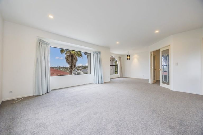 Photo of property in 5 Egret Court, Unsworth Heights, Auckland, 0632