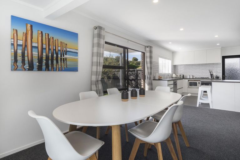 Photo of property in 4 Rutherford Street, Otumoetai, Tauranga, 3110